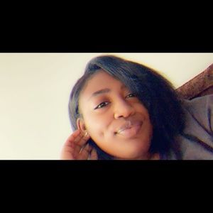 Meet your Posher, Alexsis